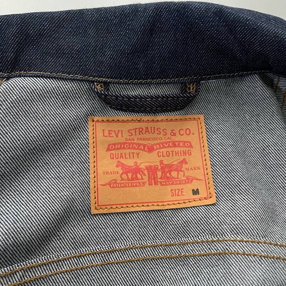 📦SOLD📦Mens Levi's Strauss Denim Jean Jacket size M - Picture 3 of 4